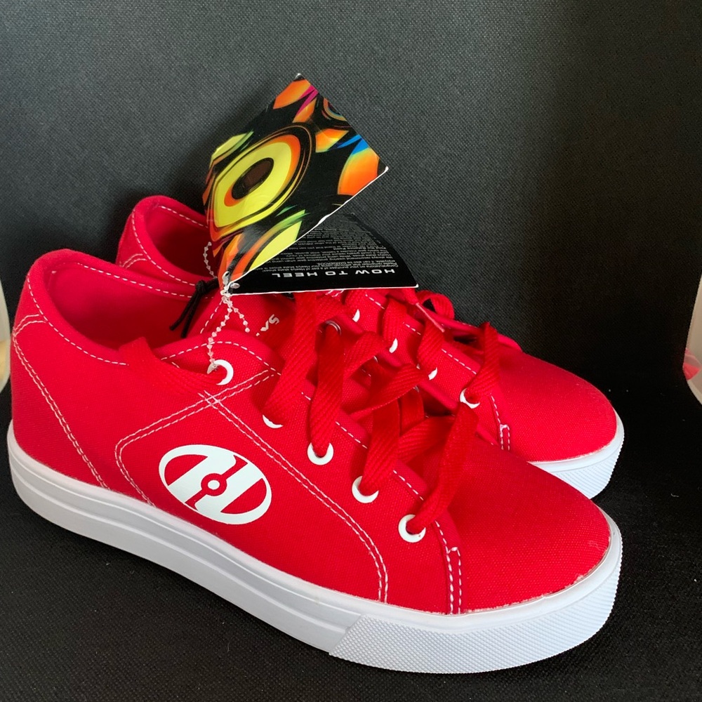 NWT- HEELYS THE ORIGINAL - Red Roller Shoes with White Soles - Picture 13 of 14